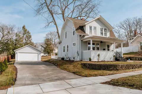 305 Fisk, Waukesha, WI 53186