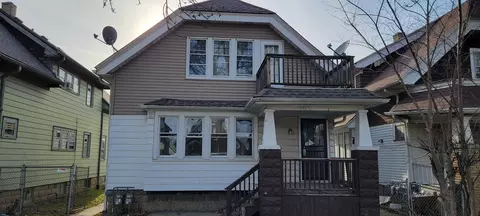 3827 N 24th #A, Milwaukee, WI 53206