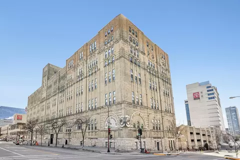 270 E Highland #446, Milwaukee, WI 53202