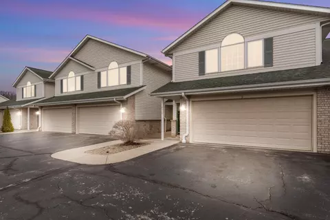 622 Shepherds #6, West Bend, WI 53090