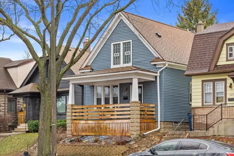 2221 E Oklahoma, Milwaukee, WI 53207