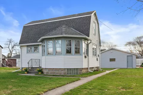 3318 S 98th, Milwaukee, WI 53227