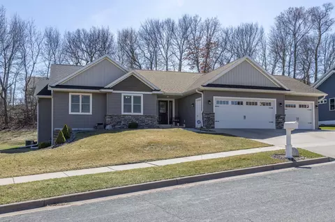 800 Knollwood, Holmen, WI 54636