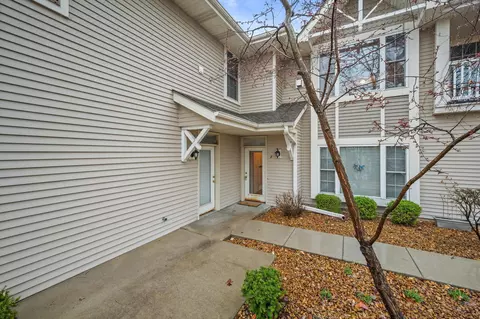 6235 Walnut #8, Cudahy, WI 53110