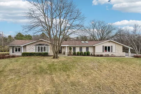 w338s4370 Drumlin, Genesee, WI 53118