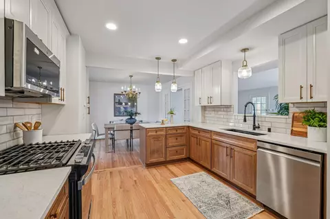 2360 N 83rd, Wauwatosa, WI 53213