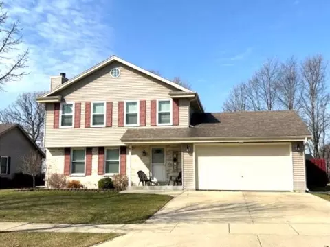 1661 Falcon, Hartford, WI 53027