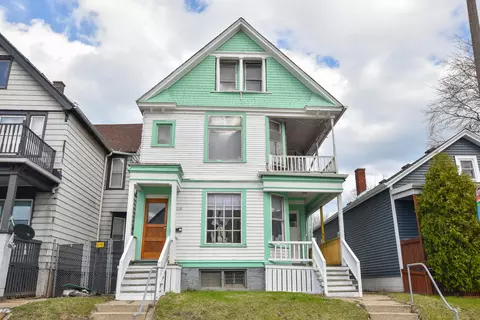 2514 N Holton #2516, Milwaukee, WI 53212