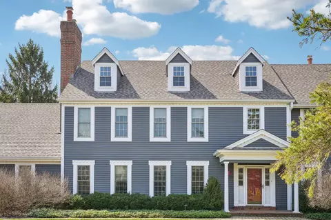 21065 Bradford, Brookfield, WI 53045