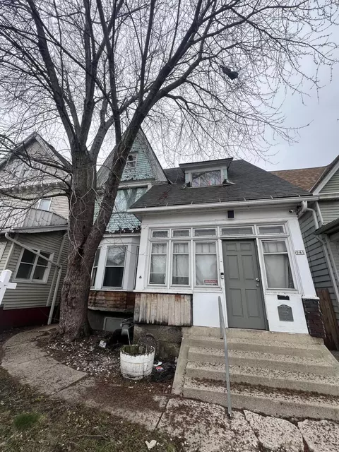 941 S 35th, Milwaukee, WI 53215