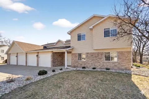 129 S Curtis #1211, Lake Geneva, WI 53147