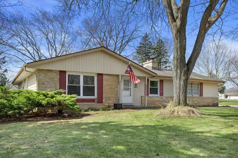 n81w22561 Susan, Lisbon, WI 53089