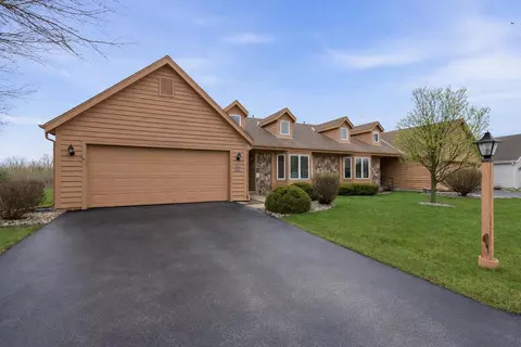 w180n9879 Riversbend, Germantown, WI 53022