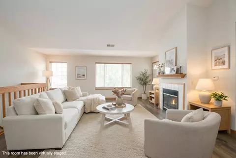 330 E Tyranena Park #2, Lake Mills, WI 53551