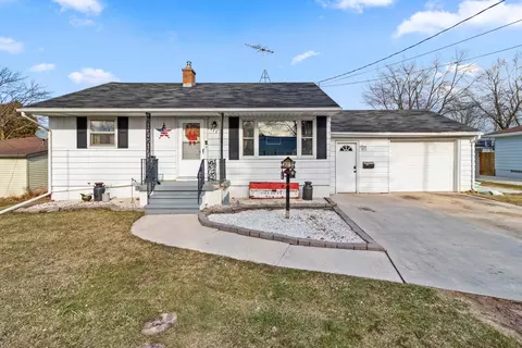 717 Buchholz, Two Rivers, WI 54241