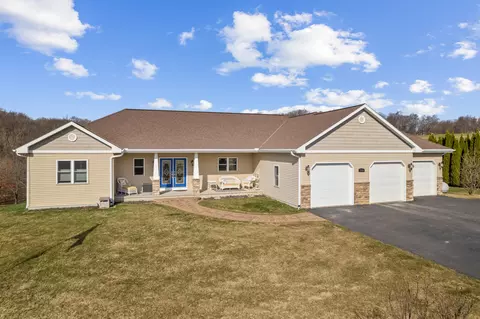 17531 Hemlock, Adrian, WI 54660