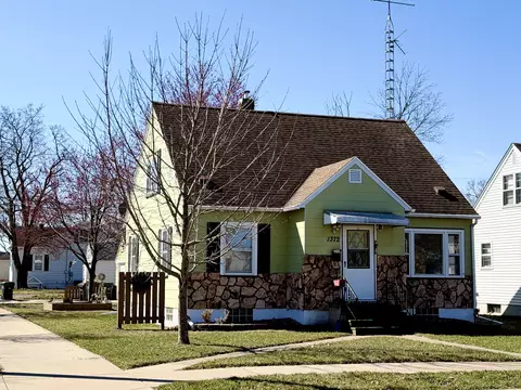 1372 Hyde, La Crosse, WI 54601