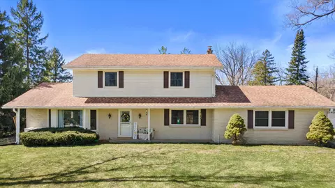 w170s7011 Southern, Muskego, WI 53150