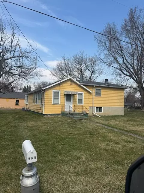 w1416 Locust Road, Bloomfield, WI 53128