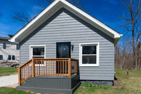 5437 Pleasant Vw, Waterford, WI 53185