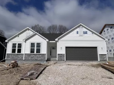 1121 Mt Vernon, Hartford, WI 53027