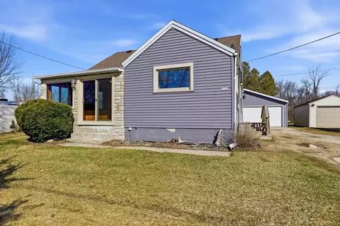 3240 Memorial, Two Rivers, WI 54241