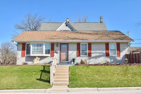 1432 Chestnut, South Milwaukee, WI 53172