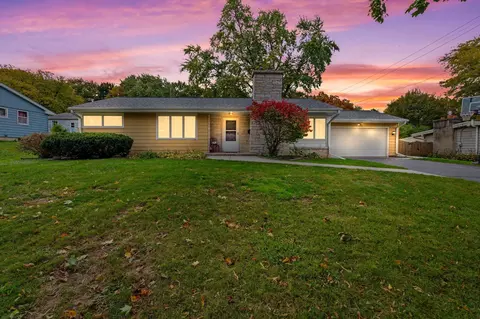 1011 E Wabash, Waukesha, WI 53186