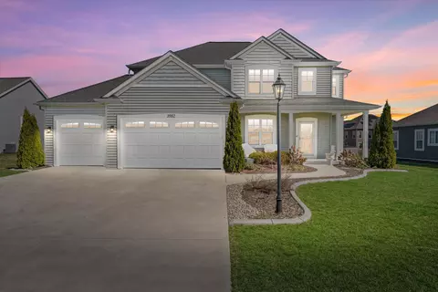 3552 Olde Howell, Waukesha, WI 53188