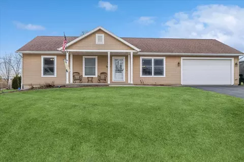 327 Tomahawk, Twin Lakes, WI 53181