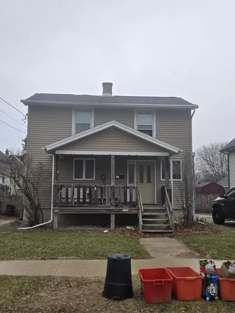 1620 Hamilton, Manitowoc, WI 54220