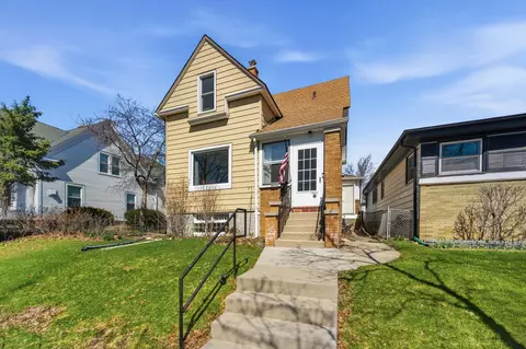 3864 E Cudahy, Cudahy, WI 53110