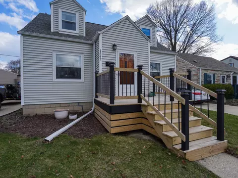 1547 E Tripoli, Milwaukee, WI 53207