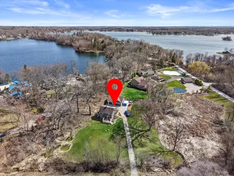 w1689 County Road J, Mukwonago, WI 53149