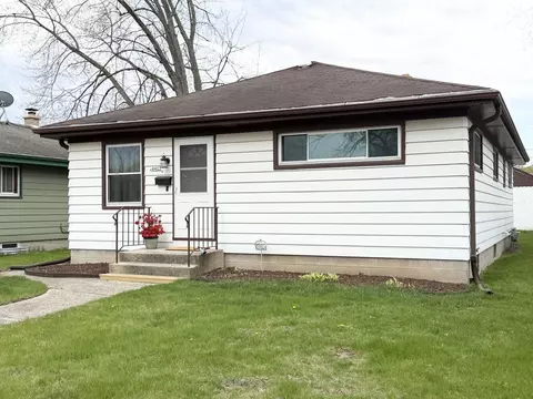4453 N 69th, Milwaukee, WI 53218