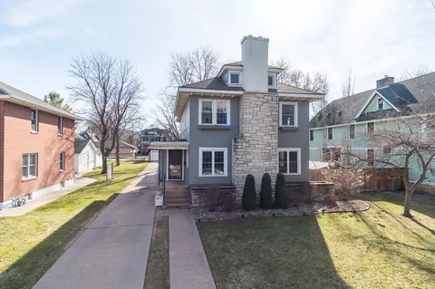325 14th, La Crosse, WI 54601