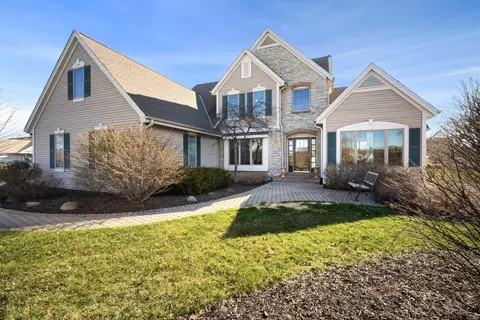w316s8904 Laurens, Mukwonago, WI 53149