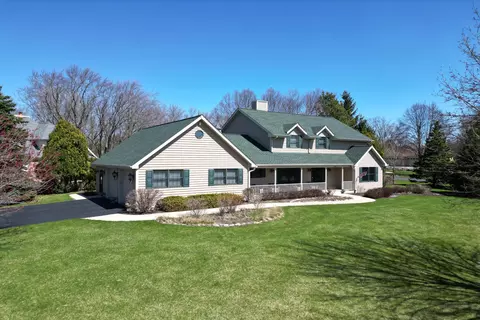 538 Pheasant Rdg, Fontana, WI 53125