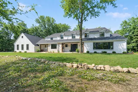 10525 N Fairway, Mequon, WI 53092
