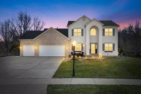 511 Acacia, Grafton, WI 53024
