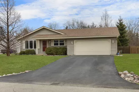 6366 Ambassador, Racine, WI 53402