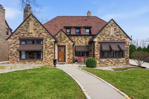 228 N Pinecrest, Milwaukee, WI 53208