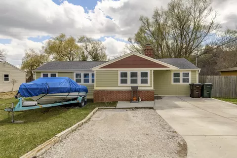 s103w30215 Lakeside, Mukwonago, WI 53149