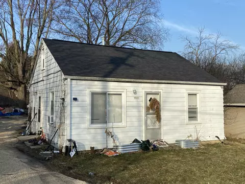 8621 N Granville, Milwaukee, WI 53224