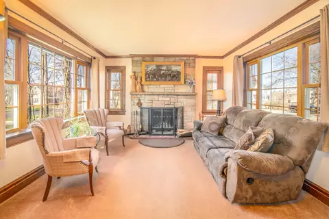 610 Clyman, Watertown, WI 53094