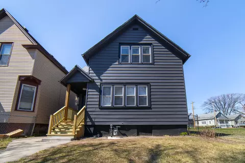 2937 N 11th, Milwaukee, WI 53206