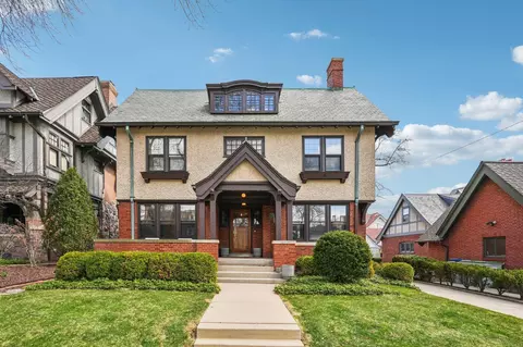 2518 N N Ter, Milwaukee, WI 53211