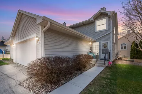 8351 S 76th, Franklin, WI 53132