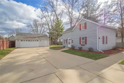 211 Lynn, Watertown, WI 53098