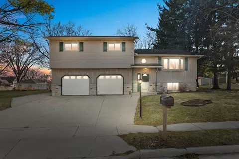 609 Clinton, Horicon, WI 53032